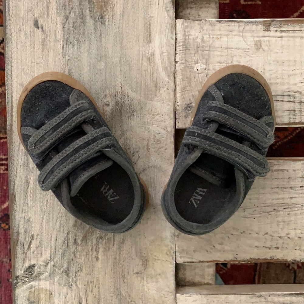 Zara Grey suede Velcro shoes